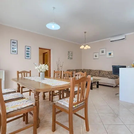 Liberat - Roj414 By Interhome Casa vacanze