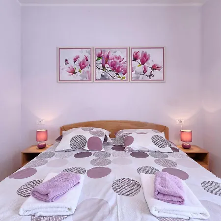 Casa vacanze Liberat - Roj414 By Interhome *