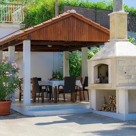Casa vacanze Liberat - Roj414 By Interhome