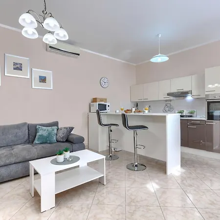 Liberat By Interhome *