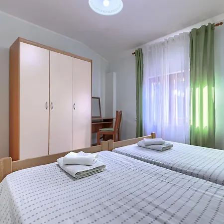 Liberat By Interhome * פאזין