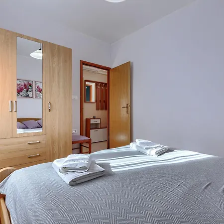 Liberat By Interhome בית נופש פאזין