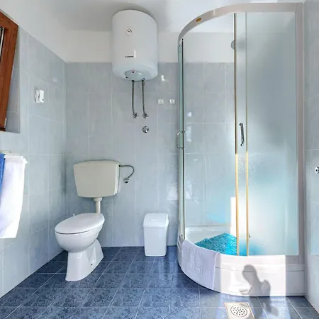 Liberat By Interhome פאזין