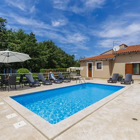Liberat By Interhome *